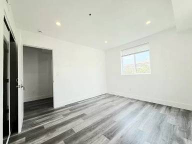 Main picture of 2853 Cincinnati St