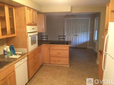 Main picture of 19 Knipfer Ave
