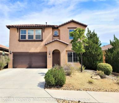 Main picture of 445 Loma Linda Loop NE