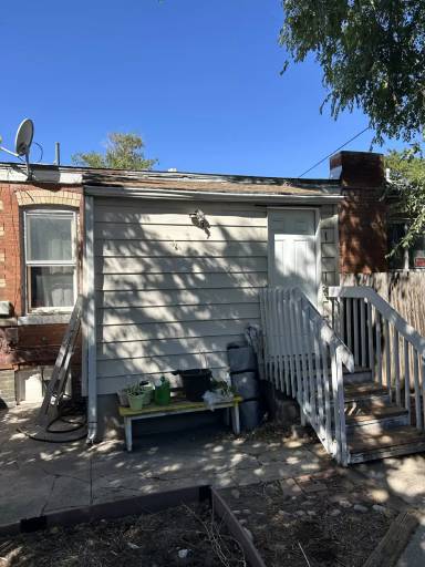 Main picture of 492 S Lincoln St