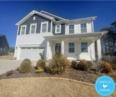 Main picture of 112 Hoyne Way