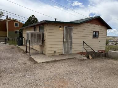 Main picture of 213 Pershing Ave