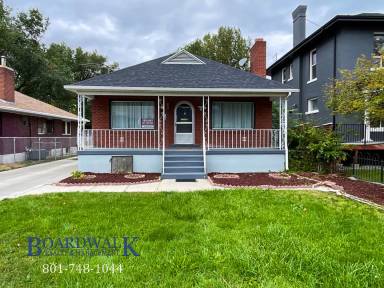 Main picture of 1748 S Main St