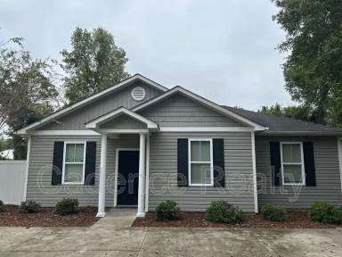 Main picture of 4904 Maple Ave