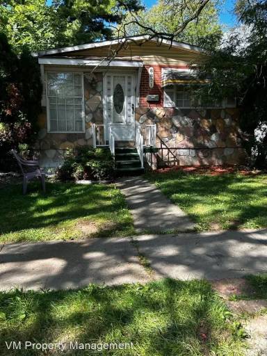 Main picture of 8871 Lauder St