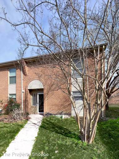 Main picture of 5018 Amboy Ct