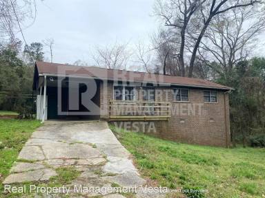 Main picture of 1905 Karen Dr