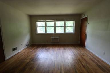 Main picture of 1713 Blossom Ln