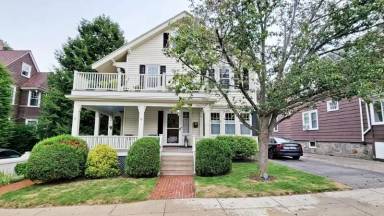Main picture of 9 Avalon Rd