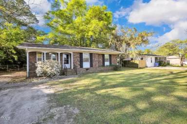 Main picture of 5213 Hornbeam Rd