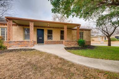 Main picture of 405 Quentin Dr