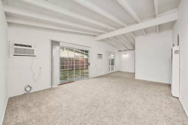 Main picture of 6436 Thomas Dr