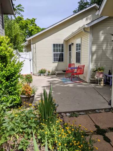 Main picture of 2060 Stoney Hill Ct