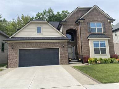 Main picture of 1591 North Lake Dr
