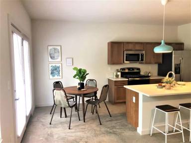 Main picture of 4120 De Tonty St