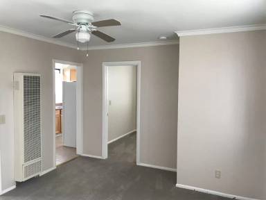 Main picture of 132 W B St