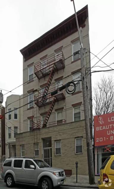 Main picture of 337 47th St