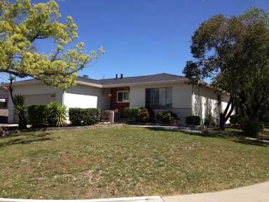 Main picture of 3395 Crestview Dr