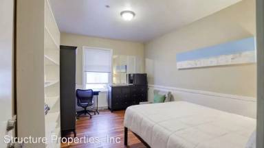 Main picture of 2415 Mission St