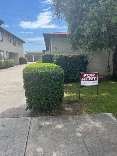 Main picture of 844 W Foothill Blvd