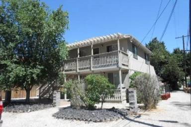 Main picture of 410 E Spear St