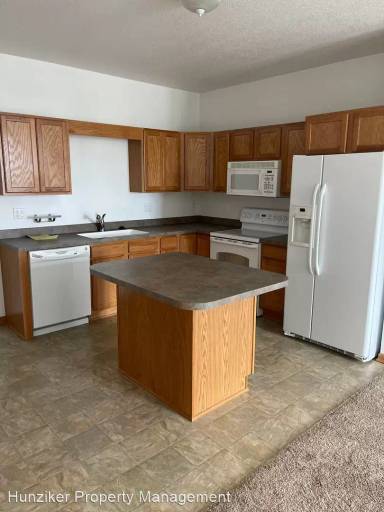 Main picture of 4510 Twain Cir