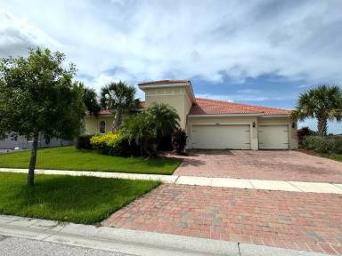 Main picture of 850 Spinnaker Way