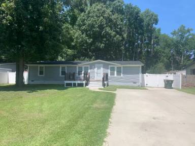 Main picture of 102 Blackwood Ct