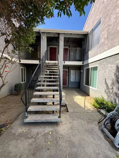 Main picture of 1707 E Douglas Ave