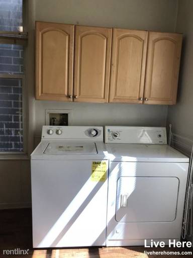 Main picture of 3001 N Lincoln Ave