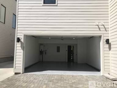 Main picture of 120 Oceola Ave