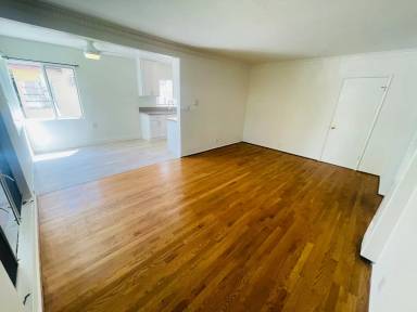 Main picture of 821 N Las Palmas Ave