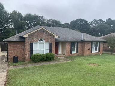 Main picture of 7616 Lloyd Rd