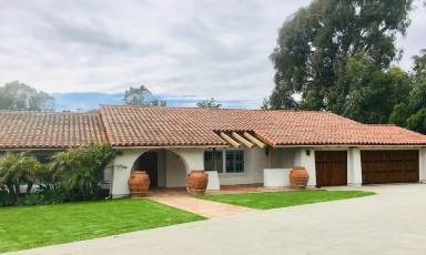 Main picture of 1445 Estrella Dr