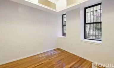Main picture of 164 Waverly Pl