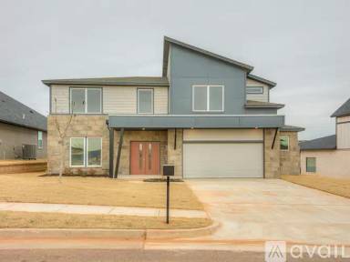 Main picture of 2116 El Cajon St