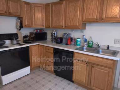 Main picture of 2530 W 2nd St