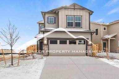 Main picture of 10975 Rowena Way