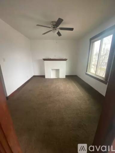 Main picture of 124 E 16th Ave