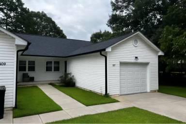 Main picture of 307 W McNeely Ave