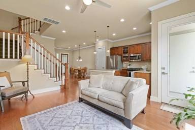 Main picture of 4545 Mattie St