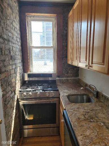 Main picture of 501-19 W Deming Pl & 2514 N Clark St