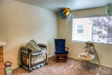 Main picture of 2037 SW Canyon Dr