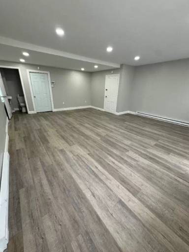 Main picture of 3986 Penn Ave