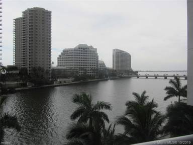 Main picture of Icon Brickell Condos