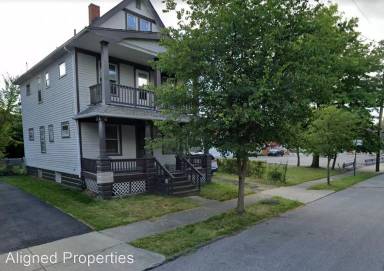 Main picture of 2841 E 125th St