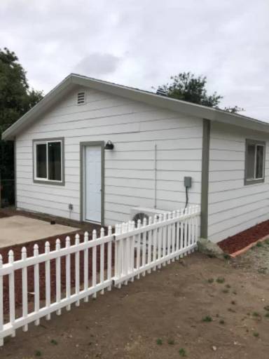 Main picture of 33085 Stoneman St