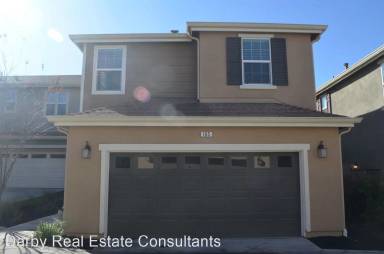 Main picture of 105 Ladybug Ln