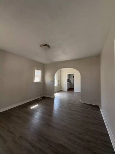 Main picture of 609 N Madison St