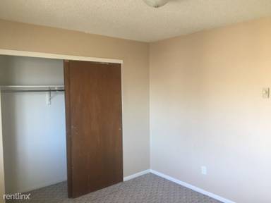 Main picture of 2570 S McKinley St